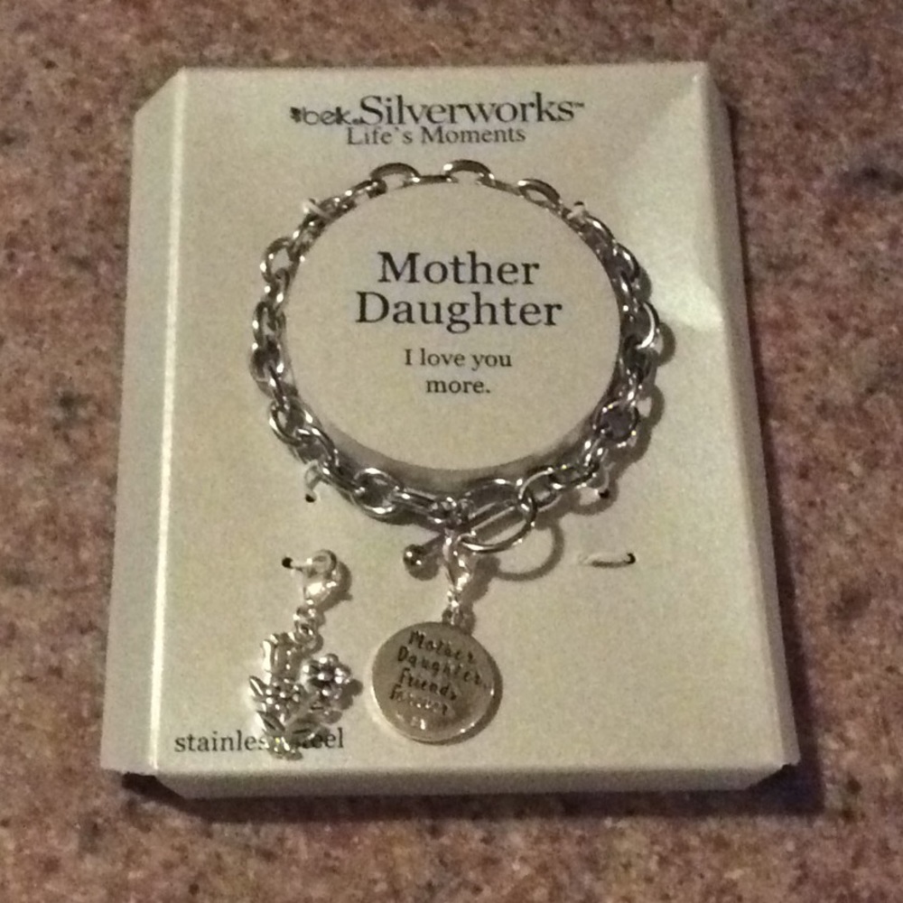 Belks Silverworks Bracelet - Picture 4 of 8